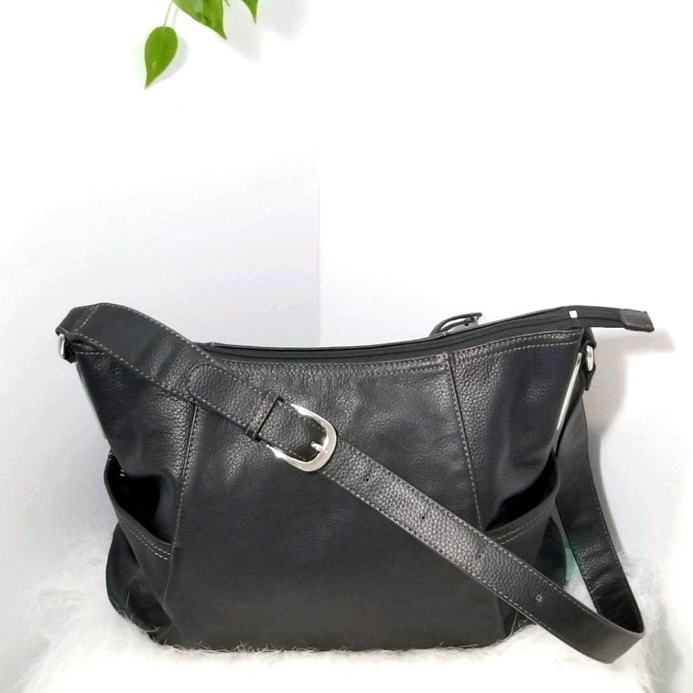 💥PRICE DROP💥Tignanello Leather Hobo Bag